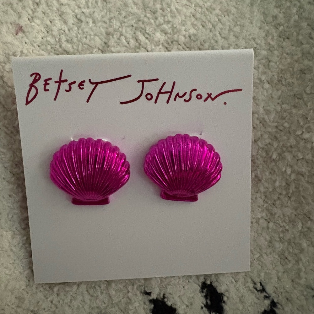 Betsey Johnson Fuchsia Shell Earrings